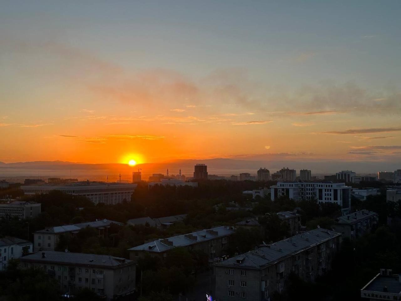 Apartment With City View On Sydykova St. 123 Bishkek Exterior foto
